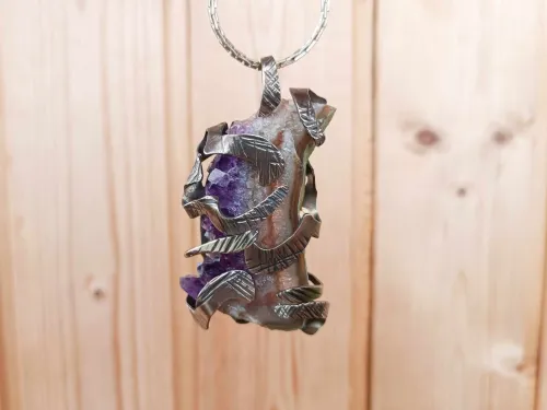 Melchior necklace - amethyst cut no3