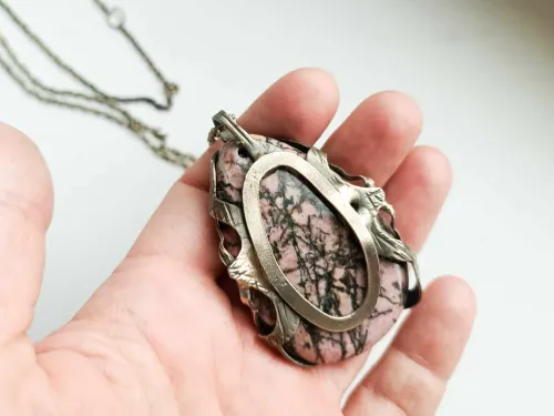 Melchior necklace - the luxury of rhodonite