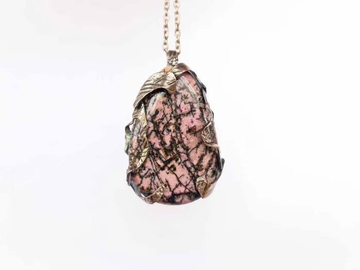 Melchior necklace - the luxury of rhodonite