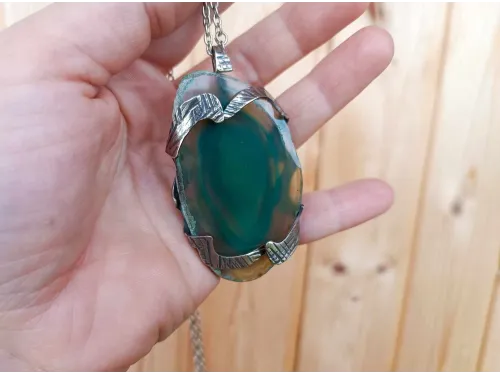 Melchior necklace - clear green agate