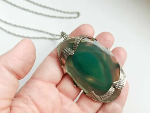 Melchior necklace - clear green agate