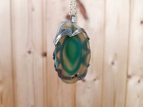Melchior necklace - clear green agate