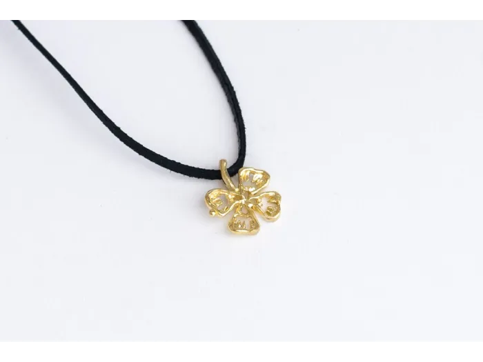 Bronze necklace - four leaved clover