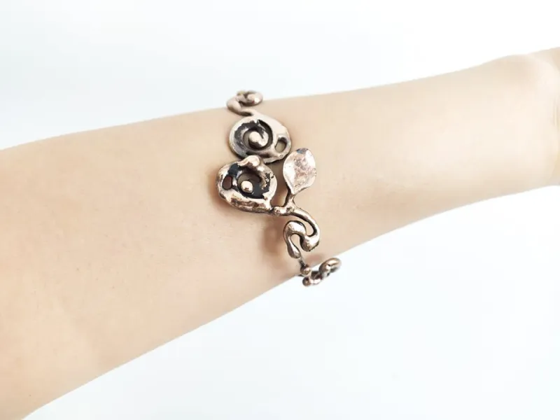 Bronze flowers