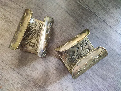 Plant patterns in brass