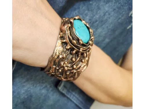 The elegance of turquoise