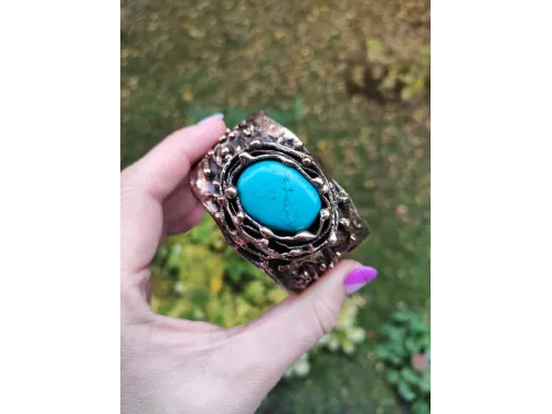 The elegance of turquoise