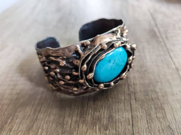 The elegance of turquoise