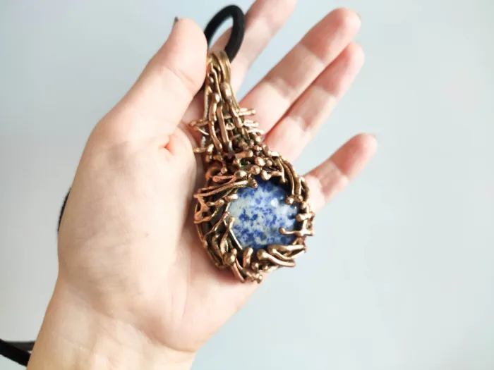Sodalite splendor in bronze