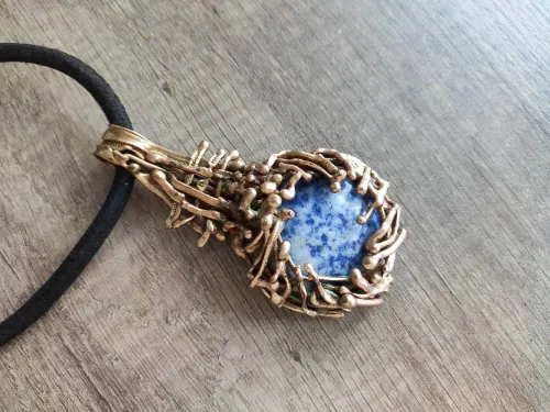 Sodalite splendor in bronze