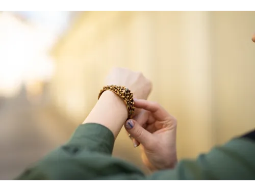 Bronze drops with a glass (for a small wrist)