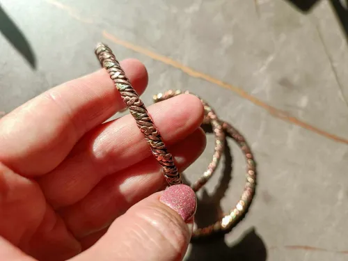 Braided copper bracelet with brass thread (wider)