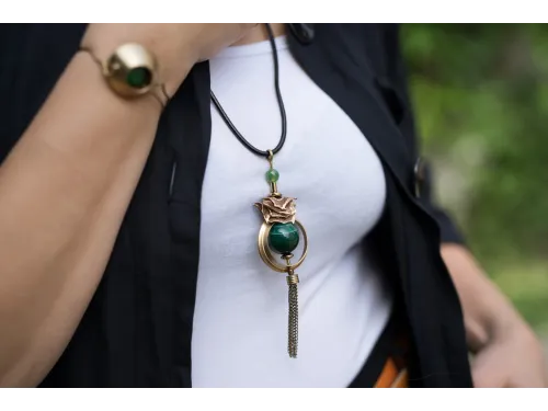 Bright green in brass
