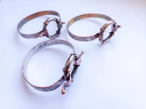 Silver-plated copper bracelet with a removable round ring