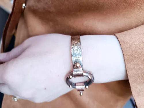 Silver-plated copper bracelet with a removable round ring