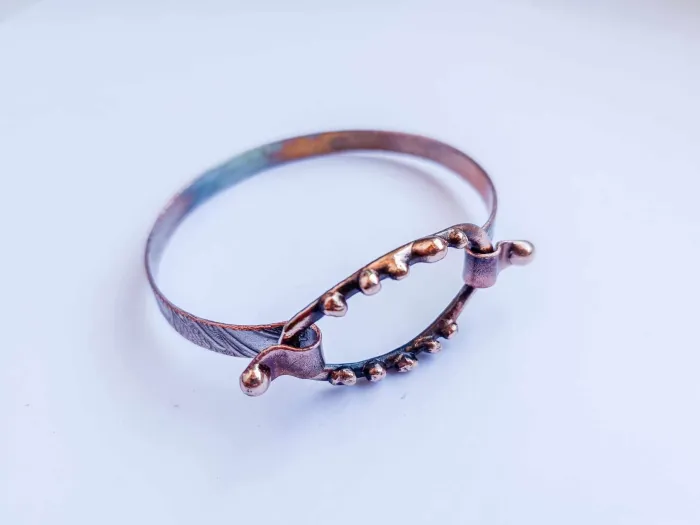 Silver-plated copper bracelets with a removable oval ring