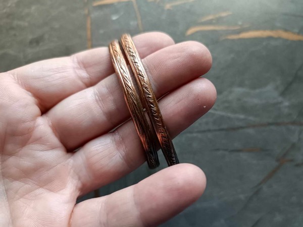 Strips in copper