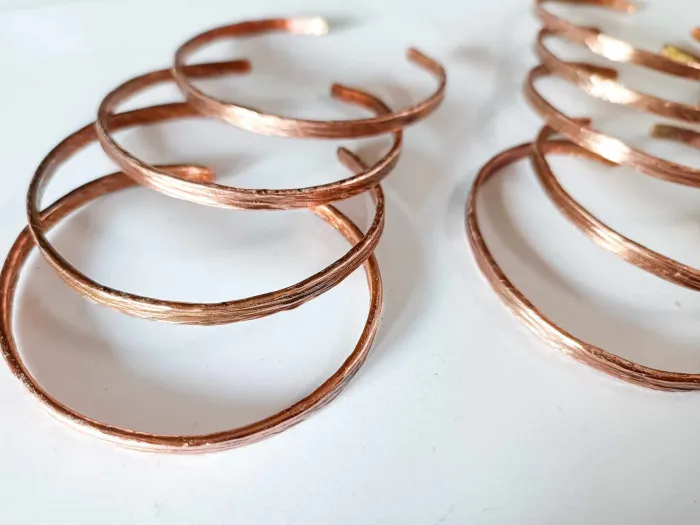 Copper carvings 0.4 wide (thickness 0.2 cm)