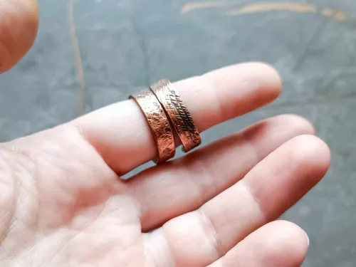 Textured copper rings (choose)