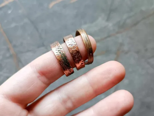 Textured copper rings (choose)